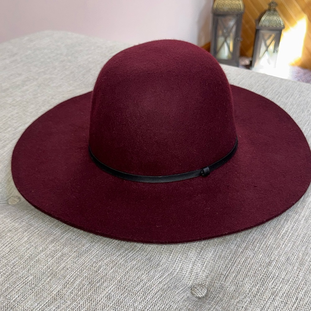Elegant Burgundy Wool Wide-Brim Hat